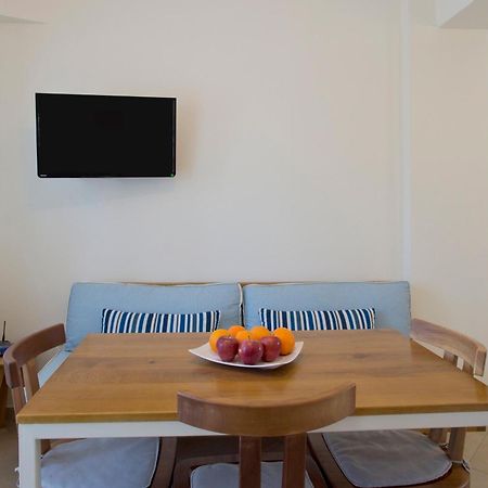 Santorini Med Homes - Sunday Apartment Mesaria Zewnętrze zdjęcie