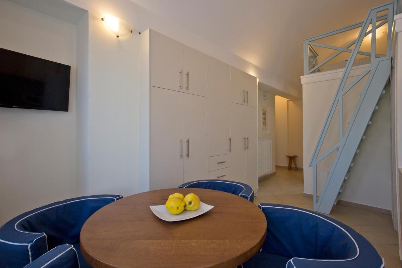 Santorini Med Homes - Sunday Apartment Mesaria Zewnętrze zdjęcie