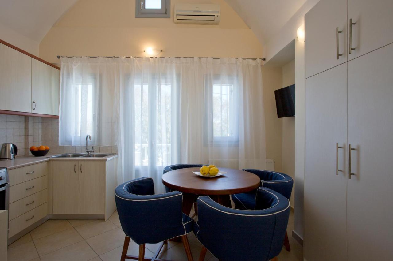 Santorini Med Homes - Sunday Apartment Mesaria Zewnętrze zdjęcie