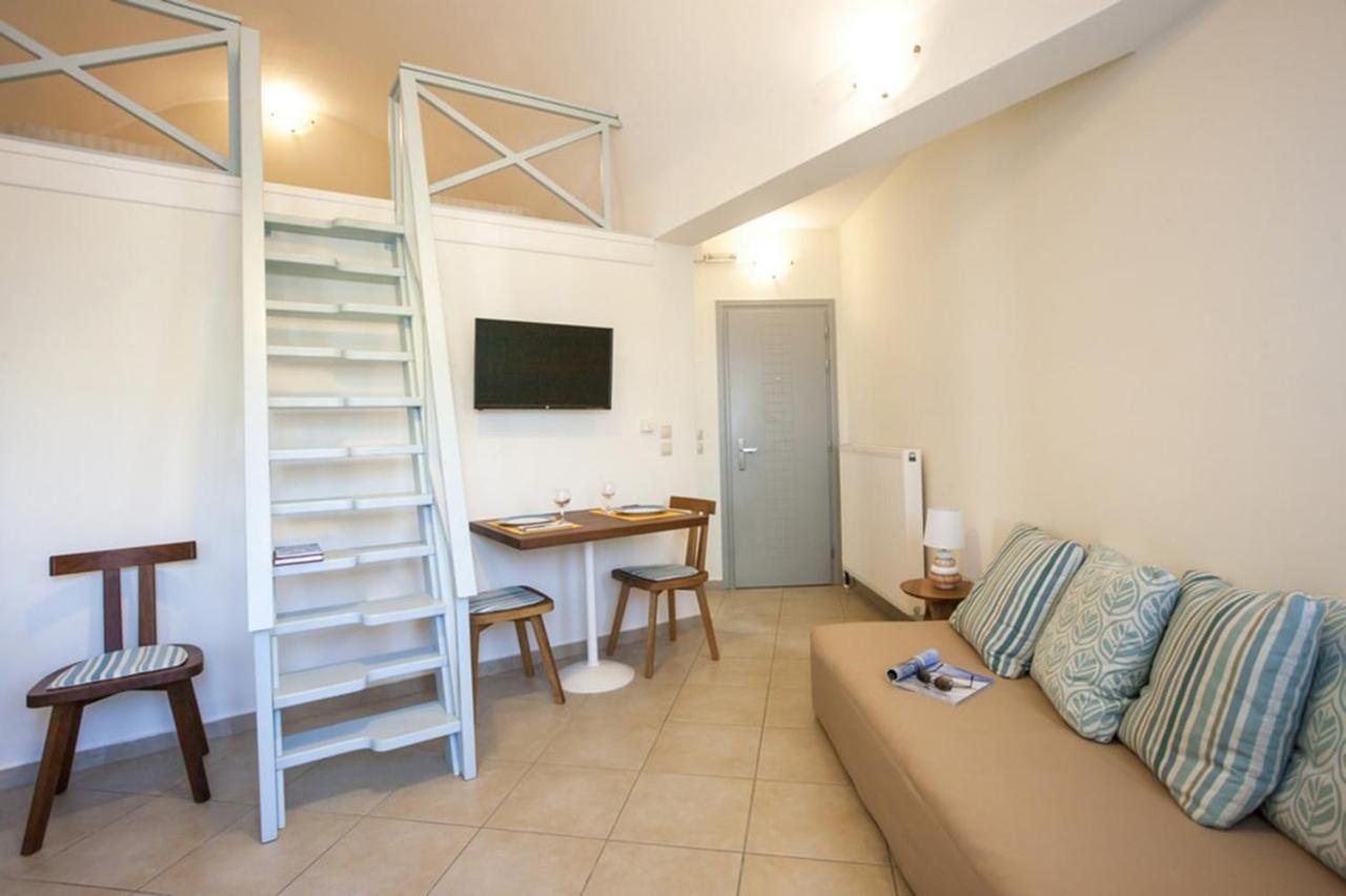 Santorini Med Homes - Sunday Apartment Mesaria Zewnętrze zdjęcie