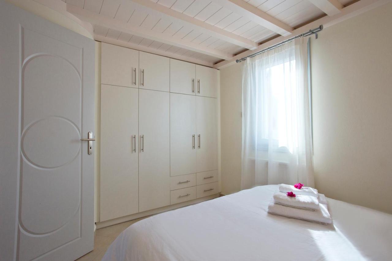 Santorini Med Homes - Sunday Apartment Mesaria Zewnętrze zdjęcie